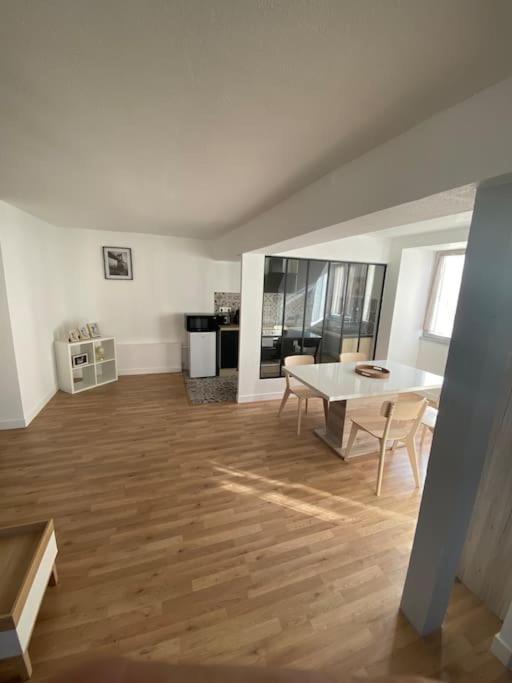 Appartement T2 Centre Ville 돌 외부 사진